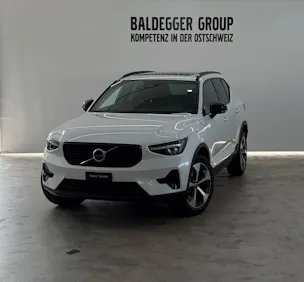 VOLVO XC40 2.0 B3 MH Plus Dark