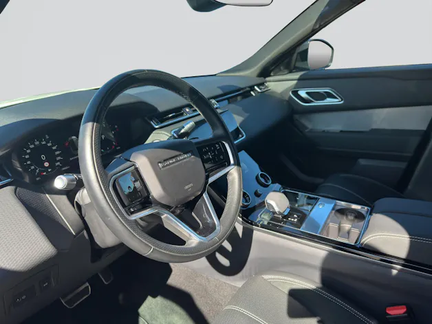 Land Rover Range Rover Velar R-Dynamic D 200 SE Automatic Bi-Color