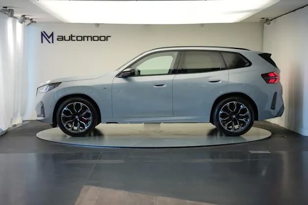 BMW X3 xDrive M50 48V M Sport Pro *AHK* *Panorama* *Iconic Glow*