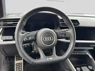 AUDI A3 Limousine 35 TFSI S-Line Schwarz Optik S-tronic