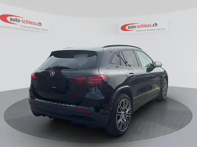 MERCEDES-BENZ GLA 200d 8G-DCT AMG Line Night