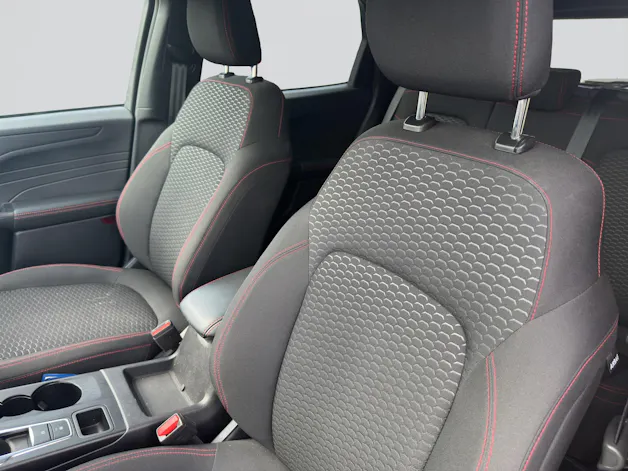 FORD Kuga 2.5 FHEV ST-Line
