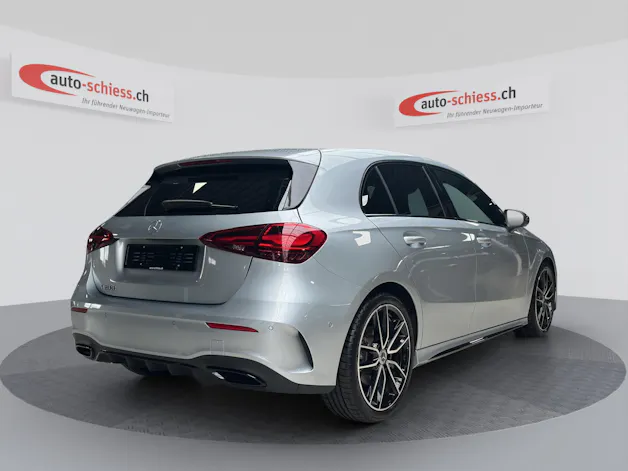 MERCEDES-BENZ A 200 7G-DCT AMG Line Night
