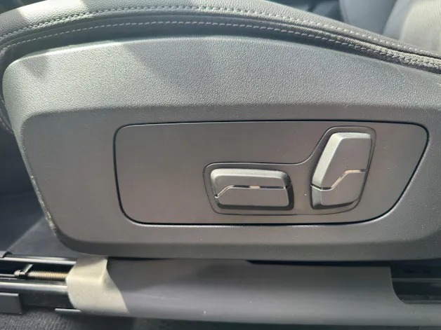 BMW X1 xDrive 23i 48V xLine