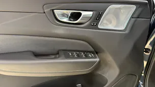 VOLVO XC60 2.0 T8 TE Ultimate Dark e