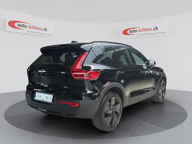 VOLVO XC40 B3 Plus Black Edition