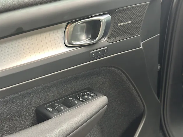VOLVO XC40 B3 Plus Black Edition