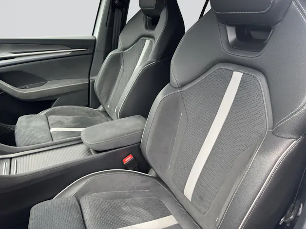 SKODA KODIAQ 2.0 TSI DSG 4x4 Sportline NAVI AHK
