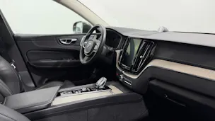 VOLVO XC60 2.0 B5 MH Inscription AWD
