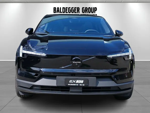VOLVO EX 30 E60 Plus Swiss Black Edit