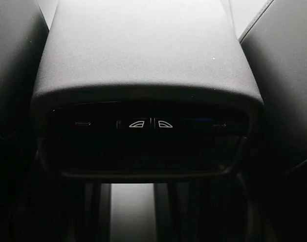 VOLVO EX 30 E60 Plus Swiss Black Edit