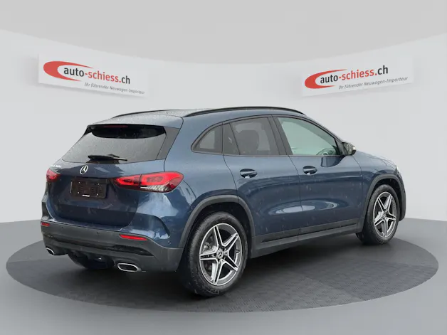 MERCEDES-BENZ GLA 200d AMG Night 8G-DCT