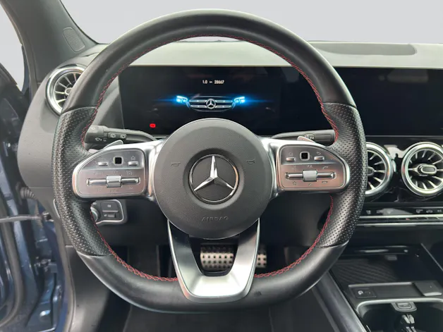 MERCEDES-BENZ GLA 200d AMG Night 8G-DCT