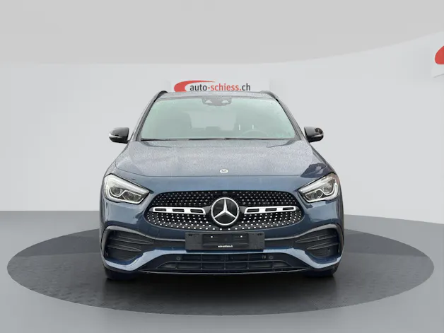 MERCEDES-BENZ GLA 200d AMG Night 8G-DCT