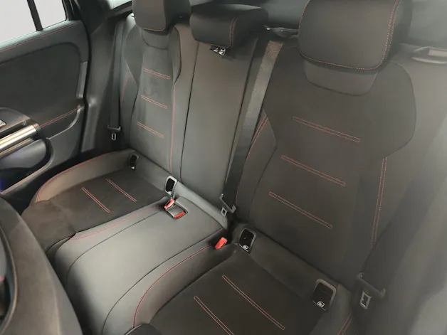 MERCEDES-BENZ GLA 200 7G-DCT AMG Edition