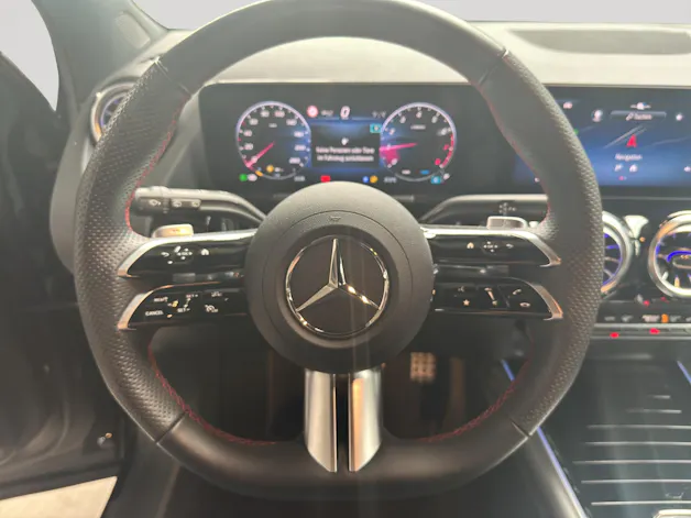 MERCEDES-BENZ GLA 200 7G-DCT AMG Edition