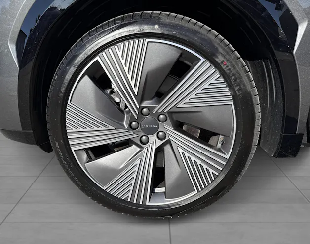 Lynk & Co 08