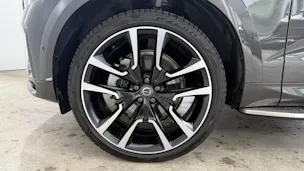 VOLVO XC60 2.0 T8 TE Ultra Dark eAWD