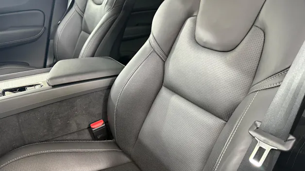 VOLVO XC60 2.0 T8 TE Ultra Dark eAWD