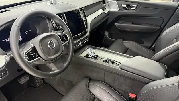 VOLVO XC60 2.0 T8 TE Ultra Dark eAWD