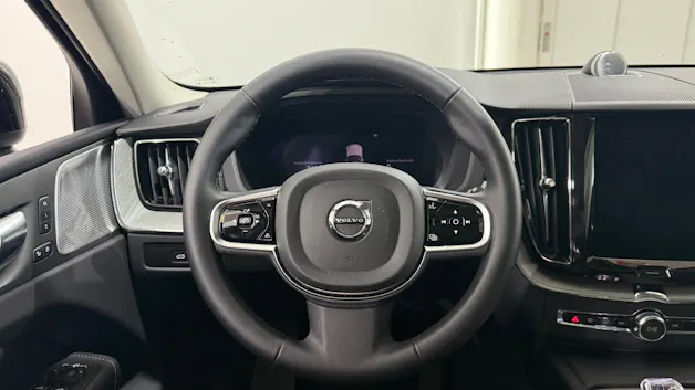 VOLVO XC60 2.0 T8 TE Ultra Dark eAWD