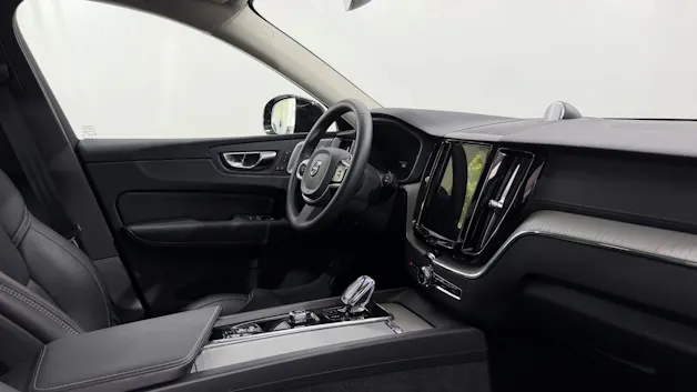 VOLVO XC60 2.0 T8 TE Ultra Dark eAWD