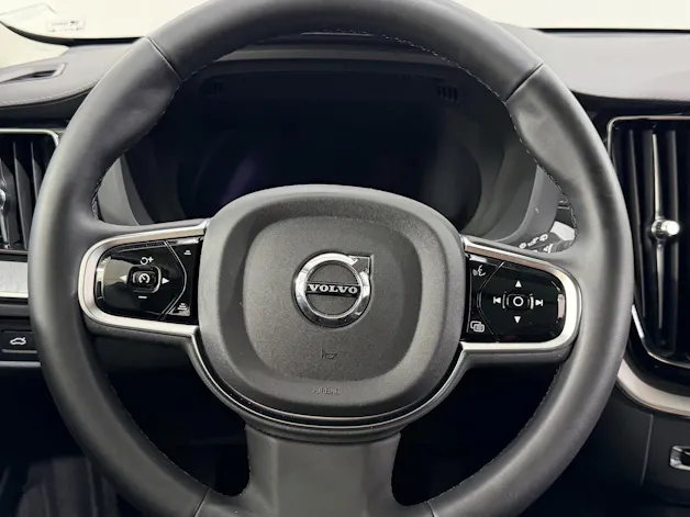 VOLVO XC60 2.0 T8 TE Ultra Dark eAWD
