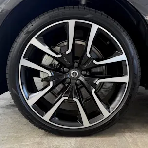 VOLVO XC60 2.0 T8 TE Ultra Dark eAWD