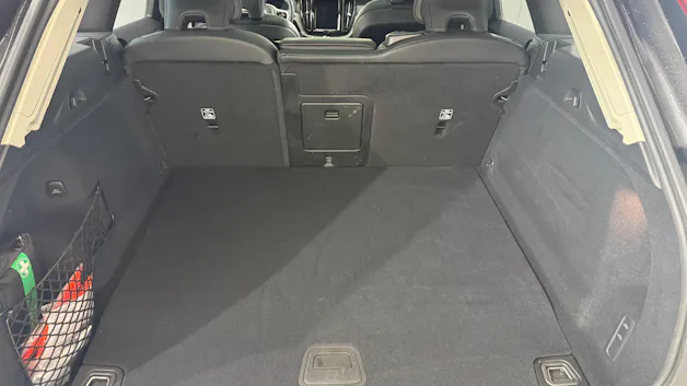 VOLVO XC60 2.0 T8 TE Ultra Dark eAWD
