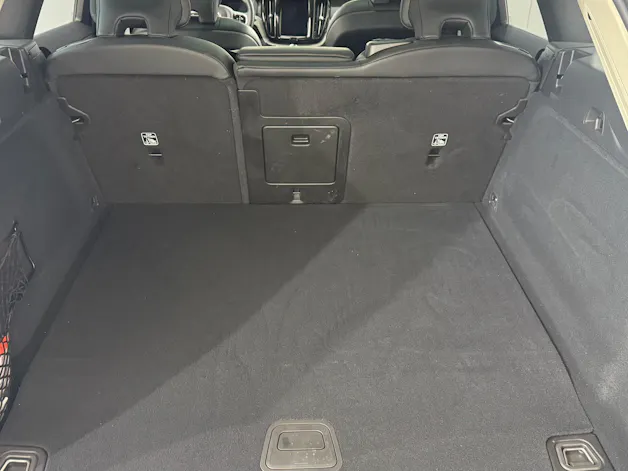 VOLVO XC60 2.0 T8 TE Ultra Dark eAWD