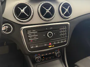 MERCEDES-BENZ GLA 220 d Urban 4Matic 7G-DCT