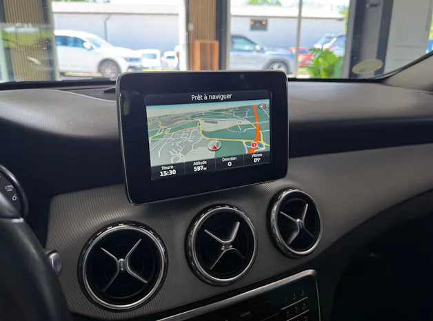 MERCEDES-BENZ GLA 220 d Urban 4Matic 7G-DCT