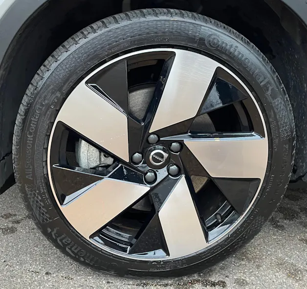 VOLVO C40 E80 Ultimate AWD