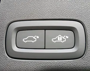 VOLVO XC60 2.0 T6 TE Ultra Dark eAWD