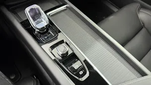 VOLVO XC60 2.0 T6 TE Ultra Dark eAWD