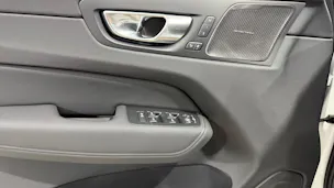 VOLVO XC60 2.0 T6 TE Ultra Dark eAWD