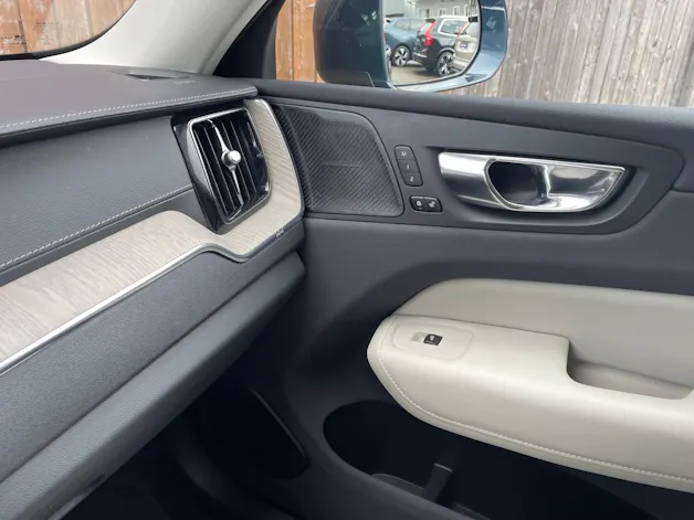 VOLVO XC60 T8 eAWD Inscription