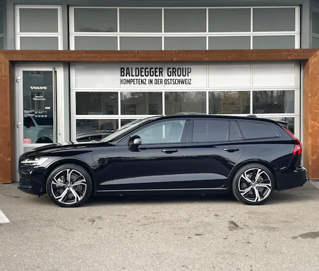 VOLVO V60 T6e AWD Ultim Dark