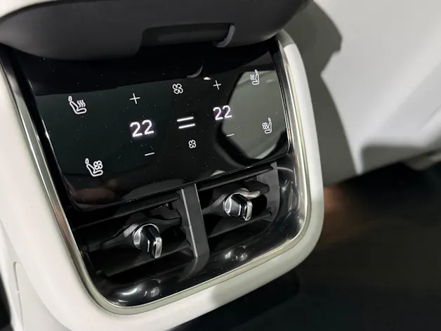 VOLVO ES90 Ultra