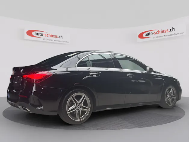 MERCEDES-BENZ A 200 AMG Line Limousine 7G-DCT