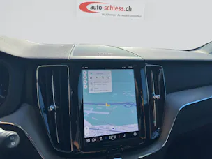 VOLVO XC60 B5 Benzin Mild Hybrid AWD Plus Dark Geartronic