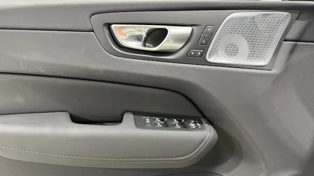 VOLVO XC60 2.0 T6 TE Black Edition e