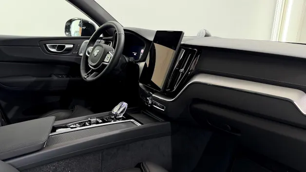 VOLVO XC60 2.0 T6 TE Black Edition e