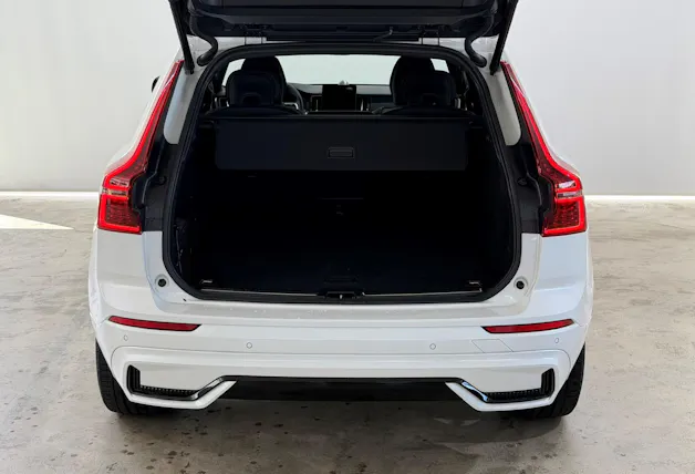 VOLVO XC60 2.0 T6 TE Black Edition e