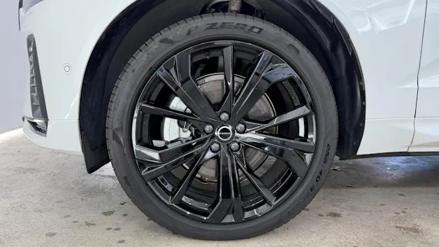 VOLVO XC60 2.0 T6 TE Black Edition e