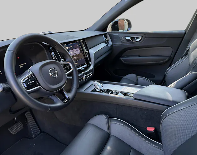 VOLVO XC60 2.0 T6 TE Ultimate Dark e