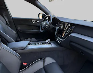 VOLVO XC60 2.0 T6 TE Ultimate Dark e