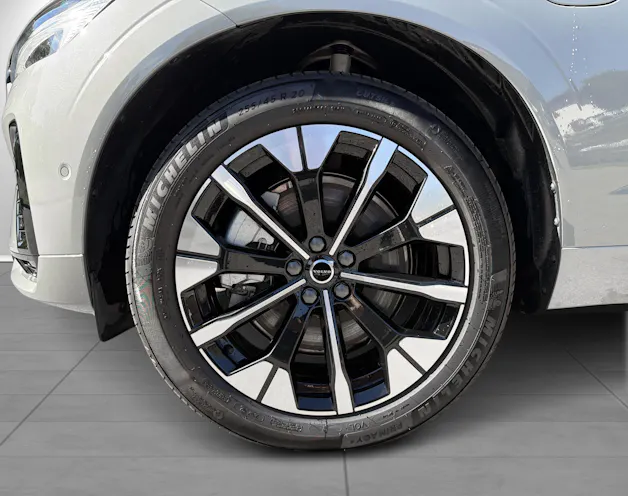 VOLVO XC60 2.0 T6 TE Ultimate Dark e
