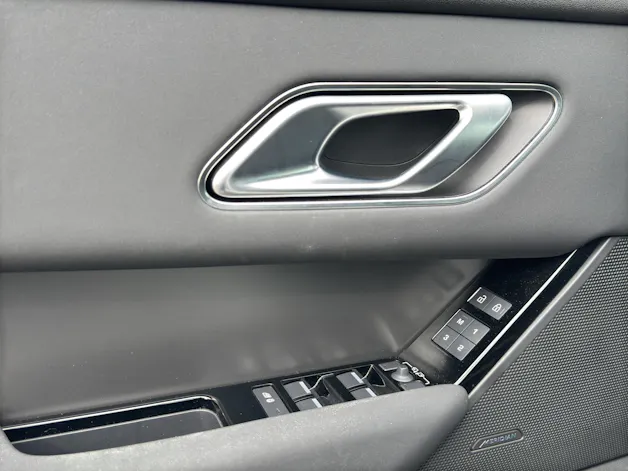 Land Rover Range Rover Velar D 200 Black Automatic