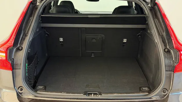 VOLVO XC60 2.0 T6 TE Plus Dark eAWD